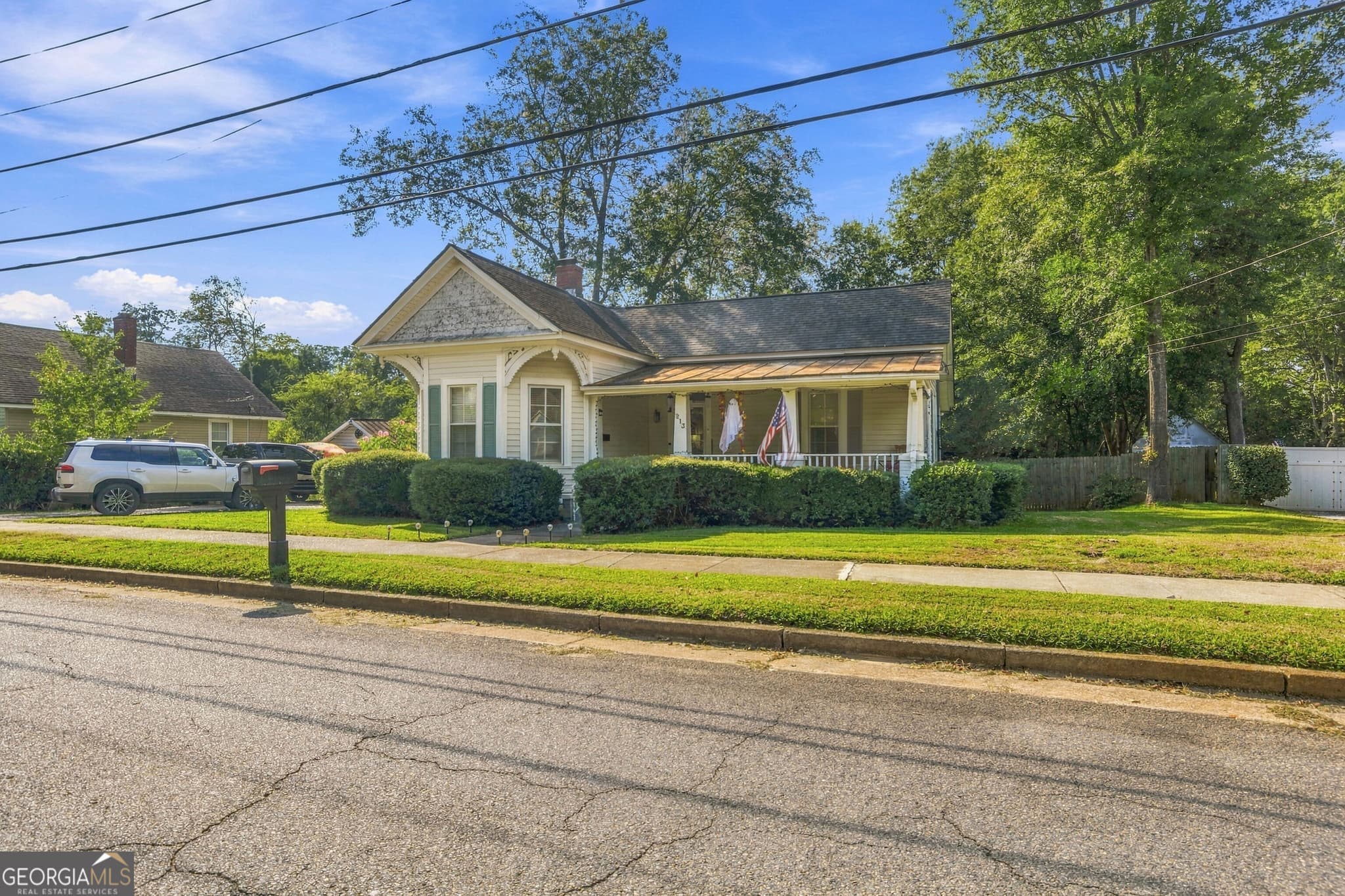 2 bedroom, 1.5 bathroom, 1,299 sq ft single family residence under contract at 213 Warthen Street, Sandersville, GA 31082 — photo 3