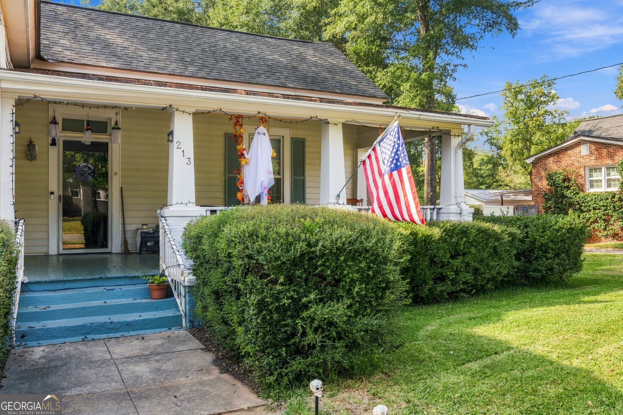 2 bedroom, 1.5 bathroom, 1,299 sq ft single family residence under contract at 213 Warthen Street, Sandersville, GA 31082 — photo 4