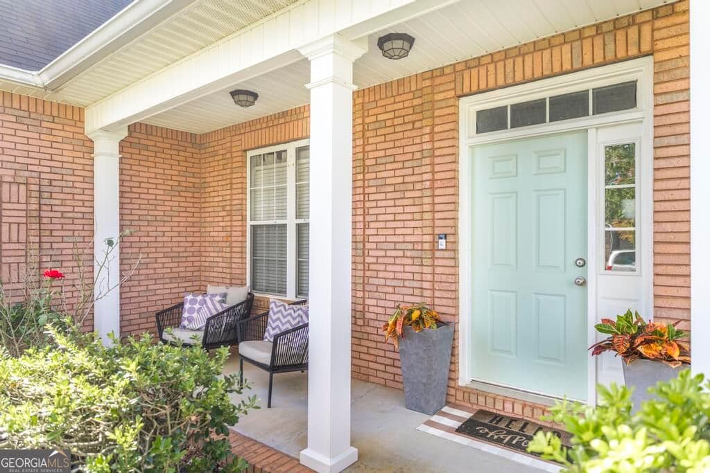 4 bedroom, 3 bathroom, 2,155 sq ft single family residence for sale at 112 Dovecot Drive, Warner Robins, GA 31088 — photo 2