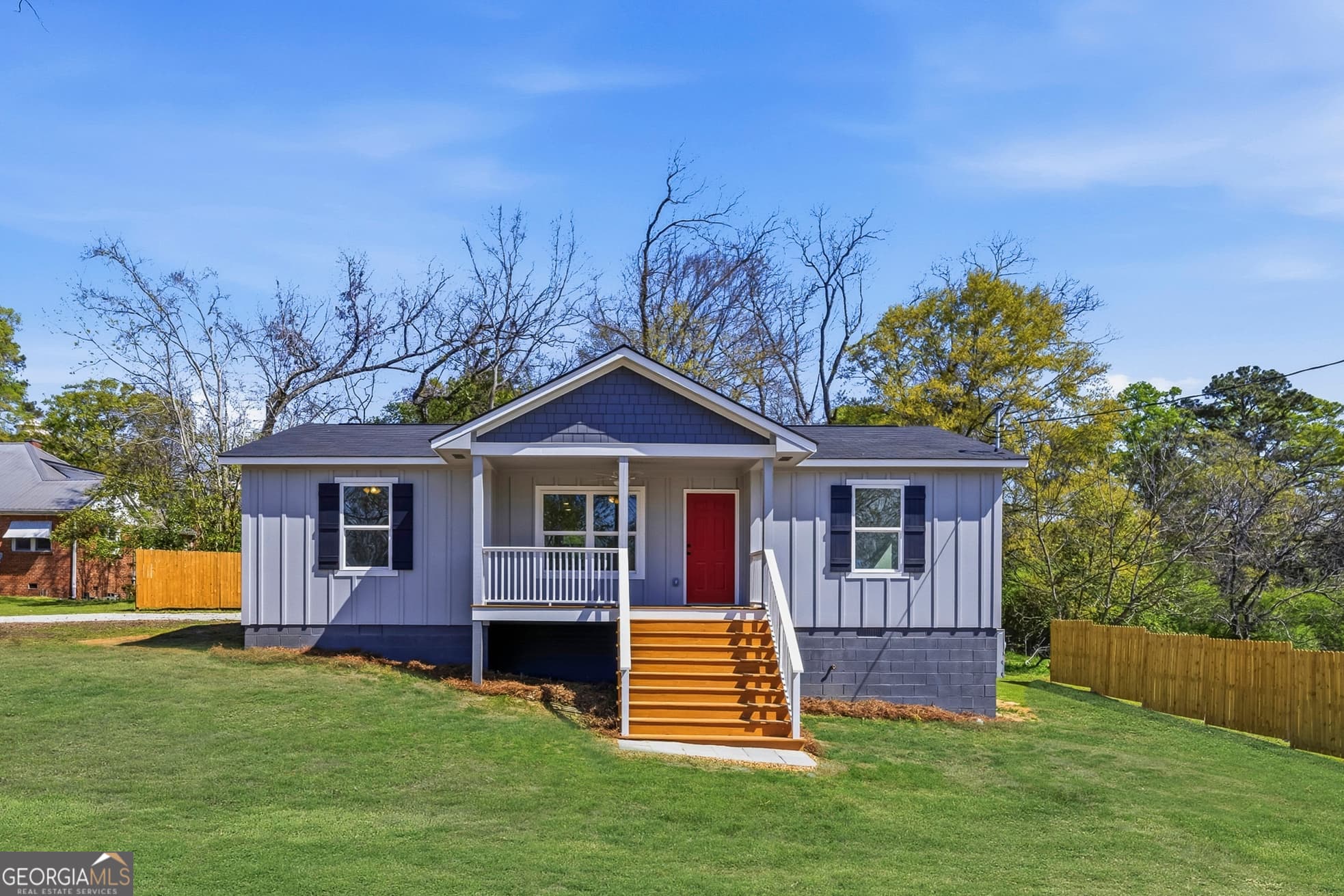 3 bedroom, 2 bathroom, 1,196 sq ft single family residence for sale at 509 Carlton Avenue, Union Point, GA 30669