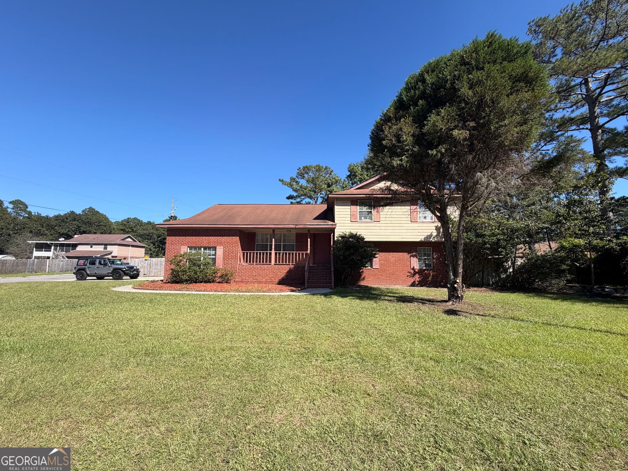 4 bedroom, 3 bathroom, 2,335 sq ft single family residence for sale at 701 Charlotte Court, Hinesville, GA 31313 — photo 3