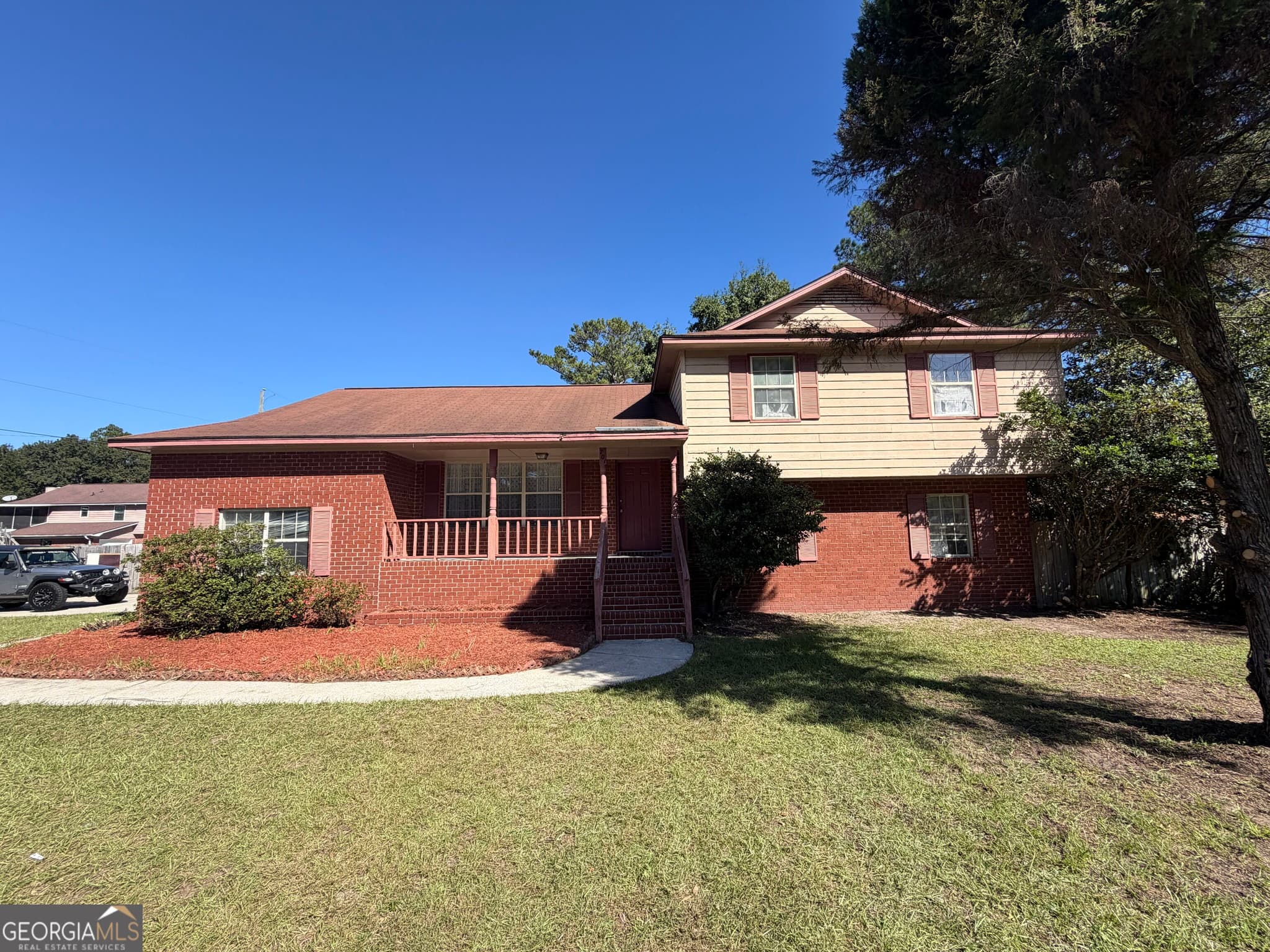 4 bedroom, 3 bathroom, 2,335 sq ft single family residence for sale at 701 Charlotte Court, Hinesville, GA 31313