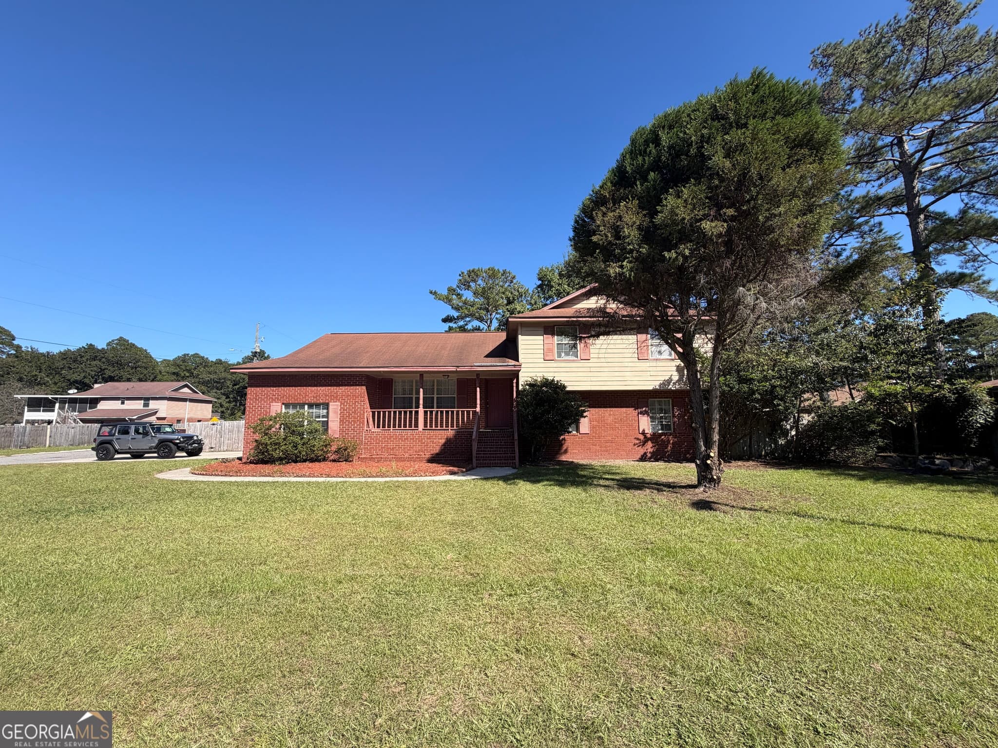 4 bedroom, 3 bathroom, 2,335 sq ft single family residence for sale at 701 Charlotte Court, Hinesville, GA 31313 — photo 5