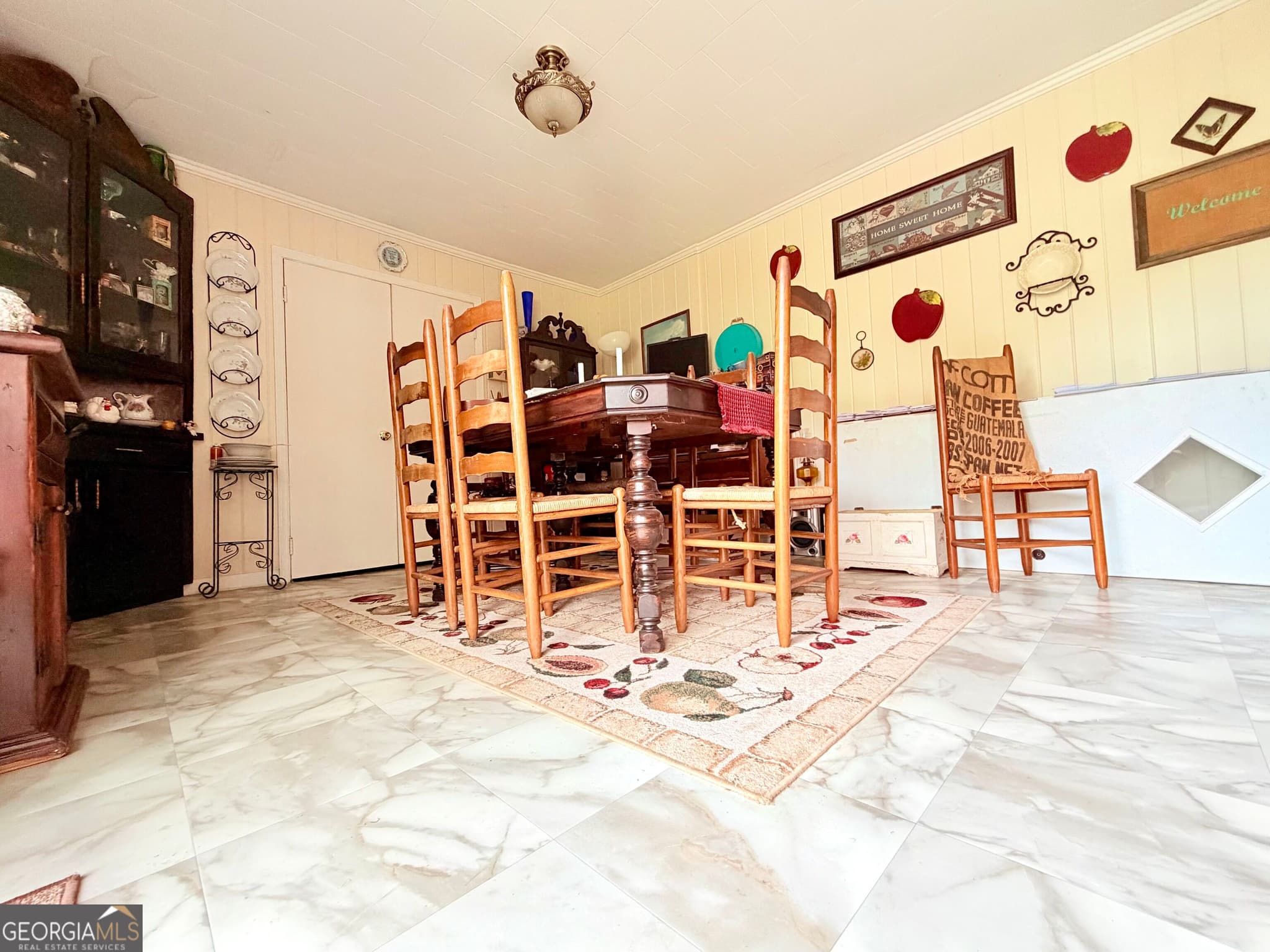 5 bedroom, 3 bathroom, 2,752 sq ft single family residence for sale at 218 Railroad Street, Milan, GA 31060 — photo 5