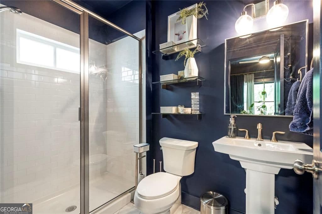 4 bedroom, 4 bathroom, 2,368 sq ft single family residence for sale at 822 Grove Bend, Decatur, GA 30030 — photo 7