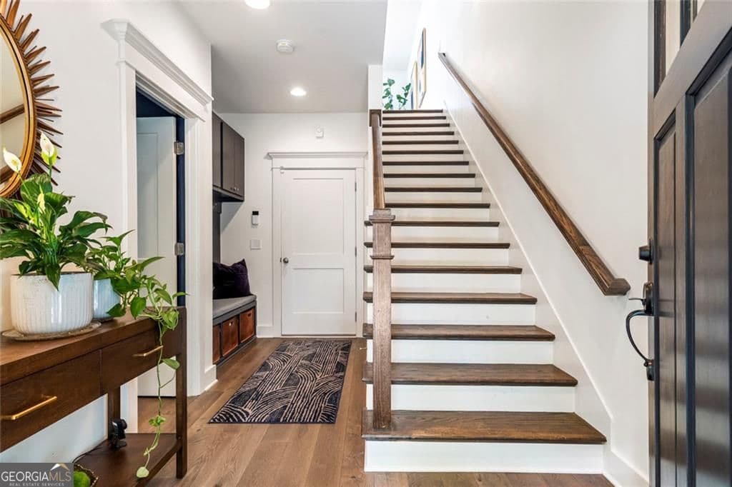 4 bedroom, 4 bathroom, 2,368 sq ft single family residence for sale at 822 Grove Bend, Decatur, GA 30030 — photo 3
