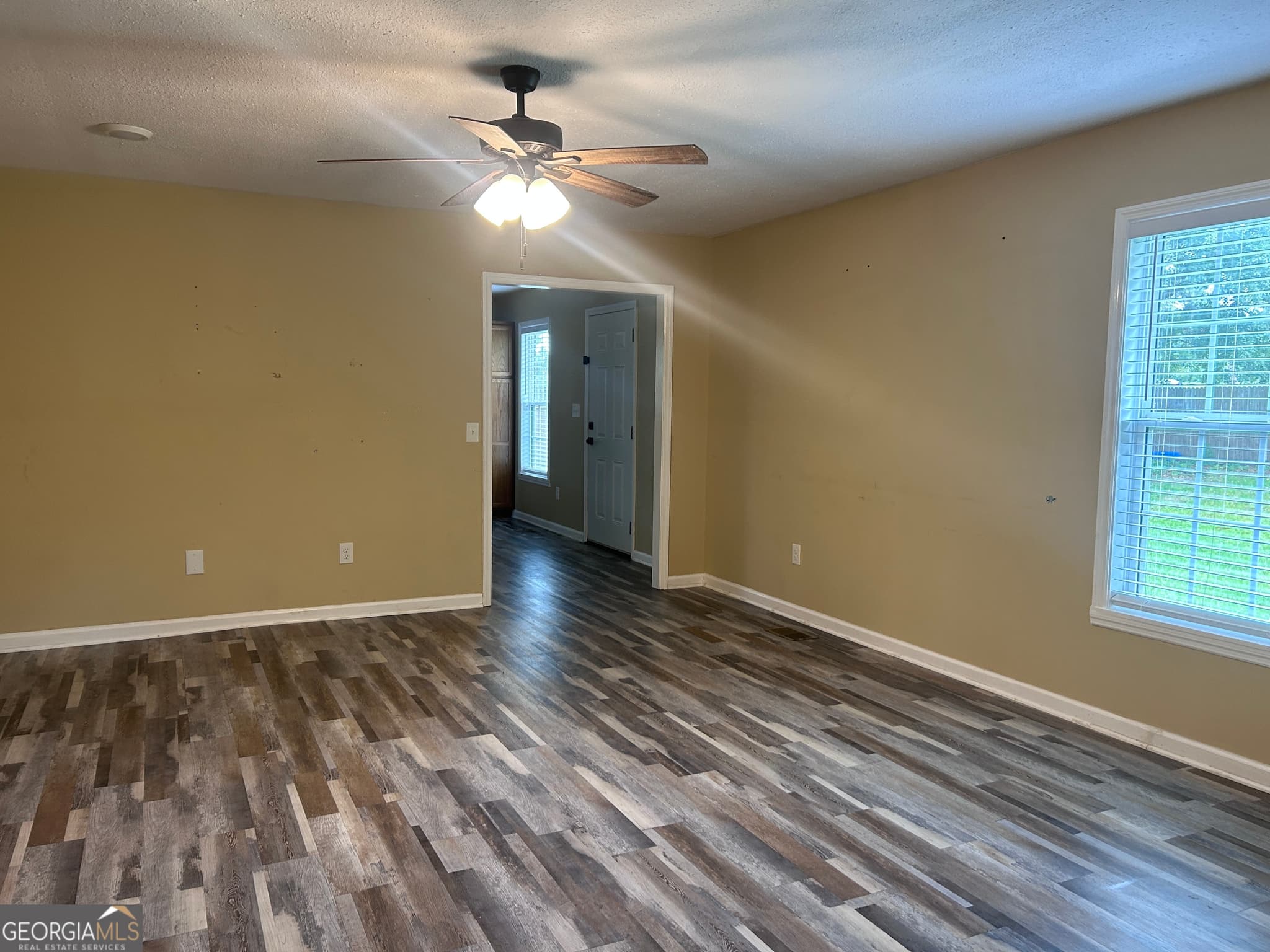 4 bedroom, 2 bathroom, 2,077 sq ft single family residence for sale at 231 Advantage Lane, Swainsboro, GA 30401 — photo 3