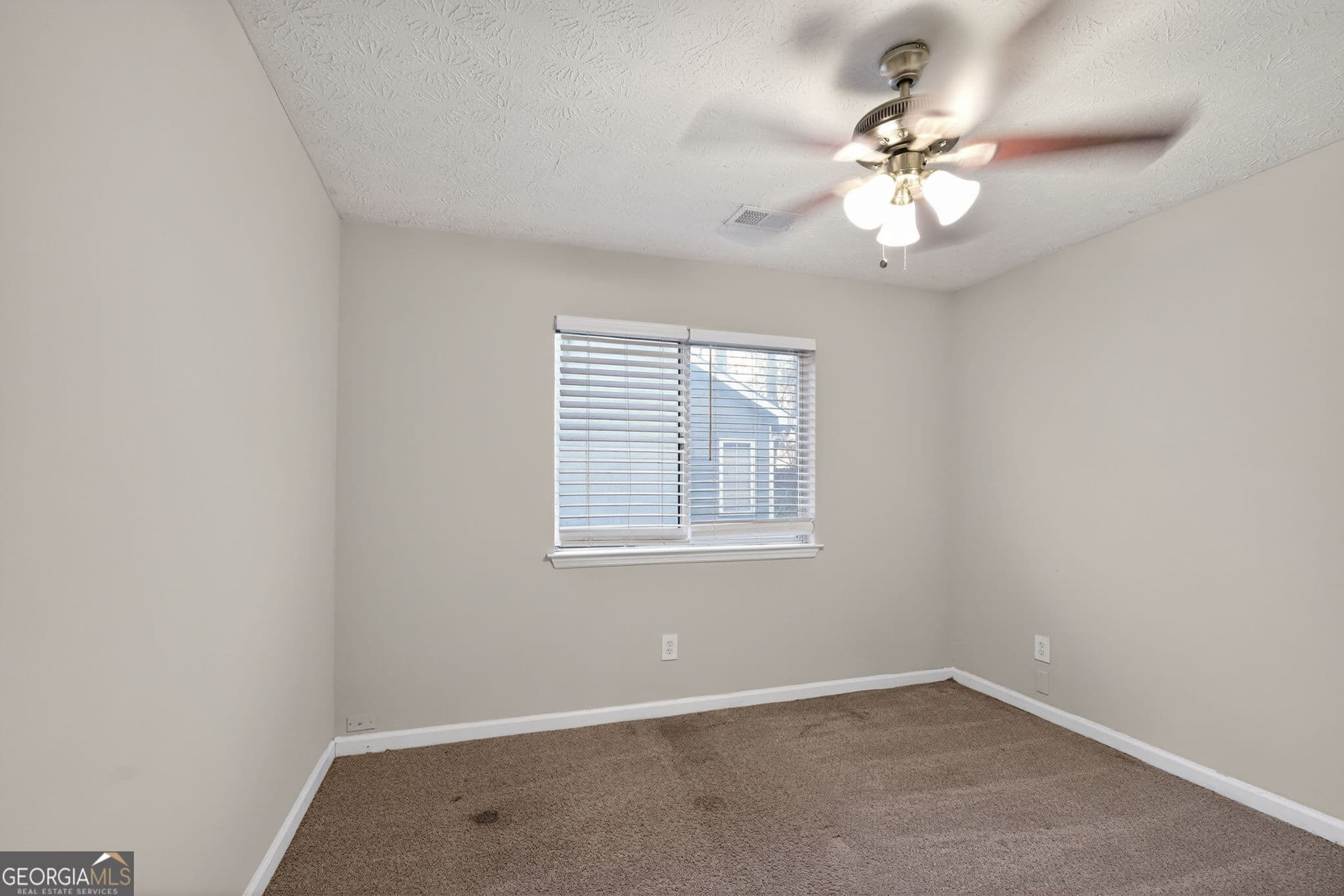 3 bedroom, 2 bathroom, 1,748 sq ft single family residence for sale at 716 Shore Lane, Lithonia, GA 30058 — photo 7