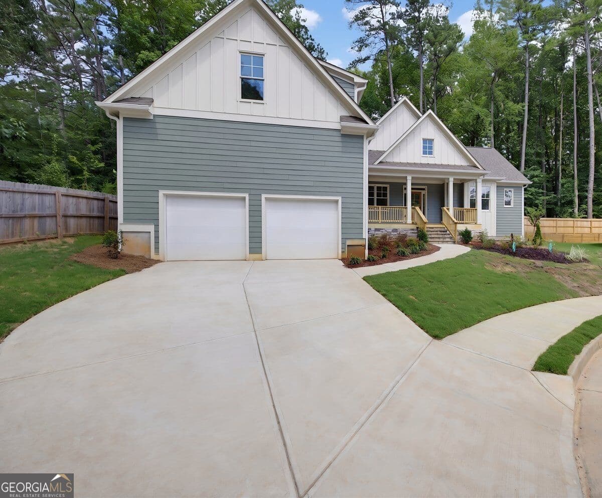 4 bedroom, 2 bathroom, 2,037 sq ft townhouse for sale at 3135 King Walk Drive, Atlanta, GA 30311 — photo 3