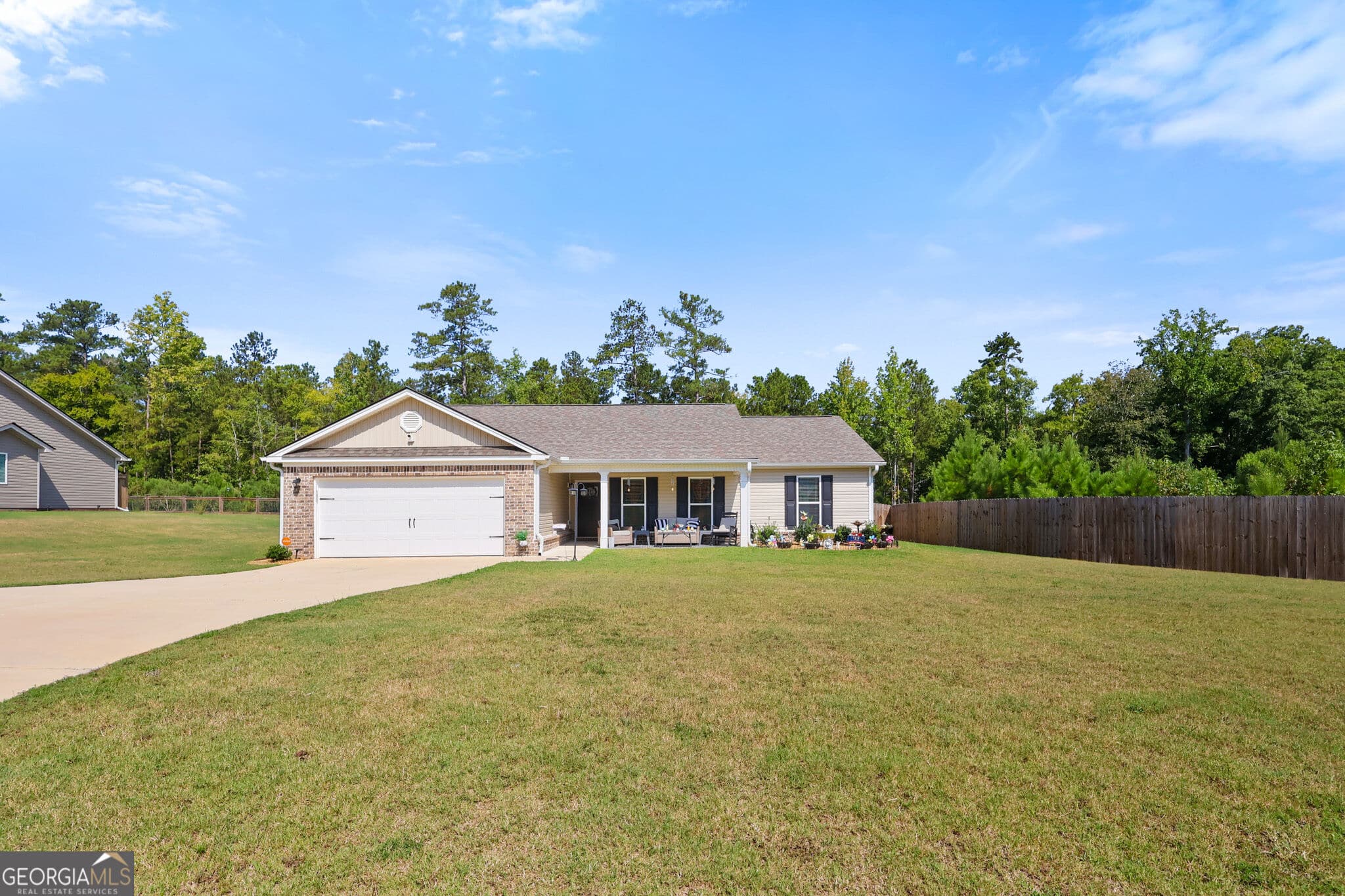 3 bedroom, 2 bathroom, 1,500 sq ft single family residence for sale at 426 Riley Circle, Milledgeville, GA 31061 — photo 4