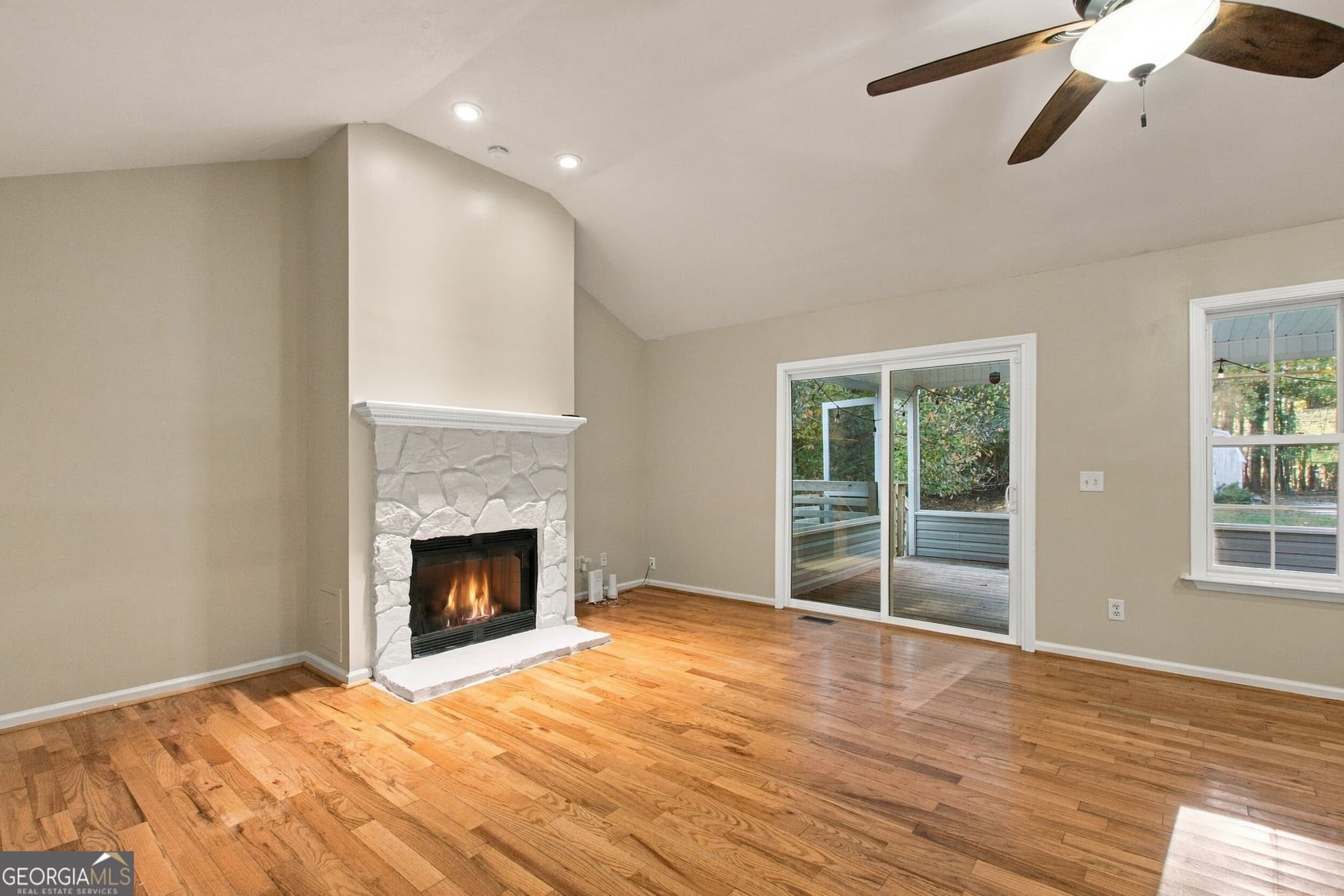 3 bedroom, 2 bathroom, 1,321 sq ft single family residence for sale at 192 Brentwood Drive, Demorest, GA 30535 — photo 5