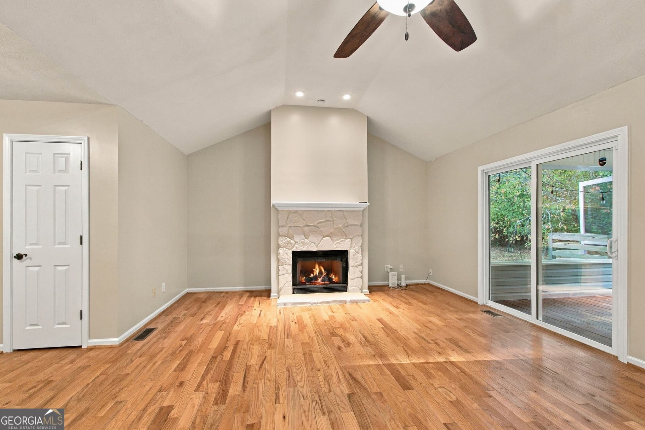 3 bedroom, 2 bathroom, 1,321 sq ft single family residence for sale at 192 Brentwood Drive, Demorest, GA 30535 — photo 9