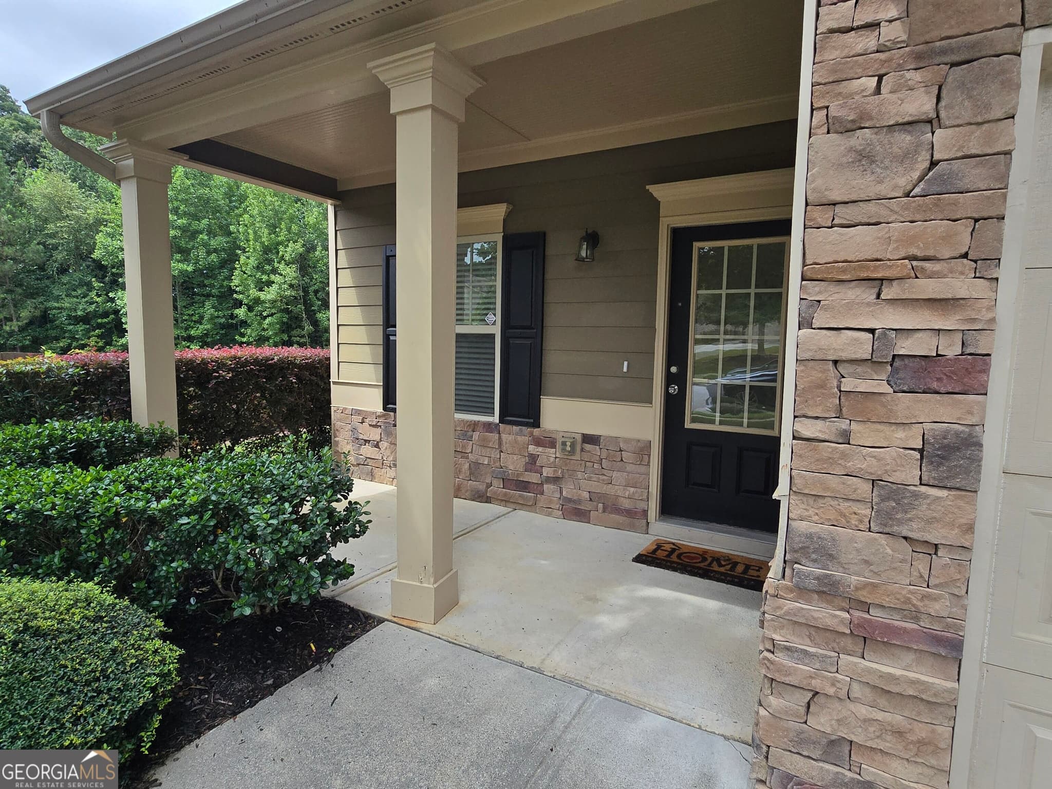 4 bedroom, 3 bathroom, 2,580 sq ft single family residence for rent at 2020 Beyers Landing Drive, Buford, GA 30519 for $2,500 a month — photo 3