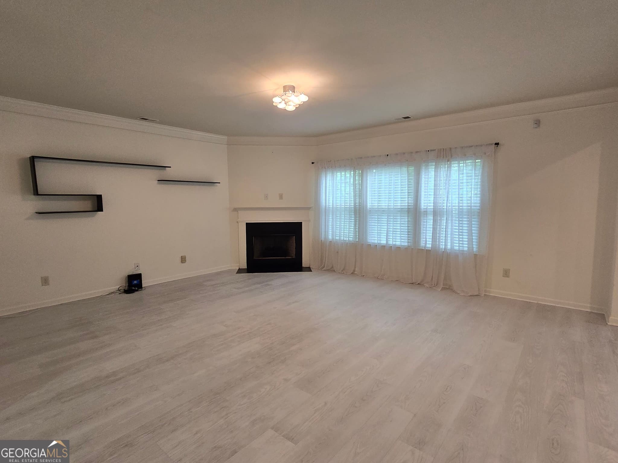 4 bedroom, 3 bathroom, 2,580 sq ft single family residence for rent at 2020 Beyers Landing Drive, Buford, GA 30519 for $2,500 a month — photo 9