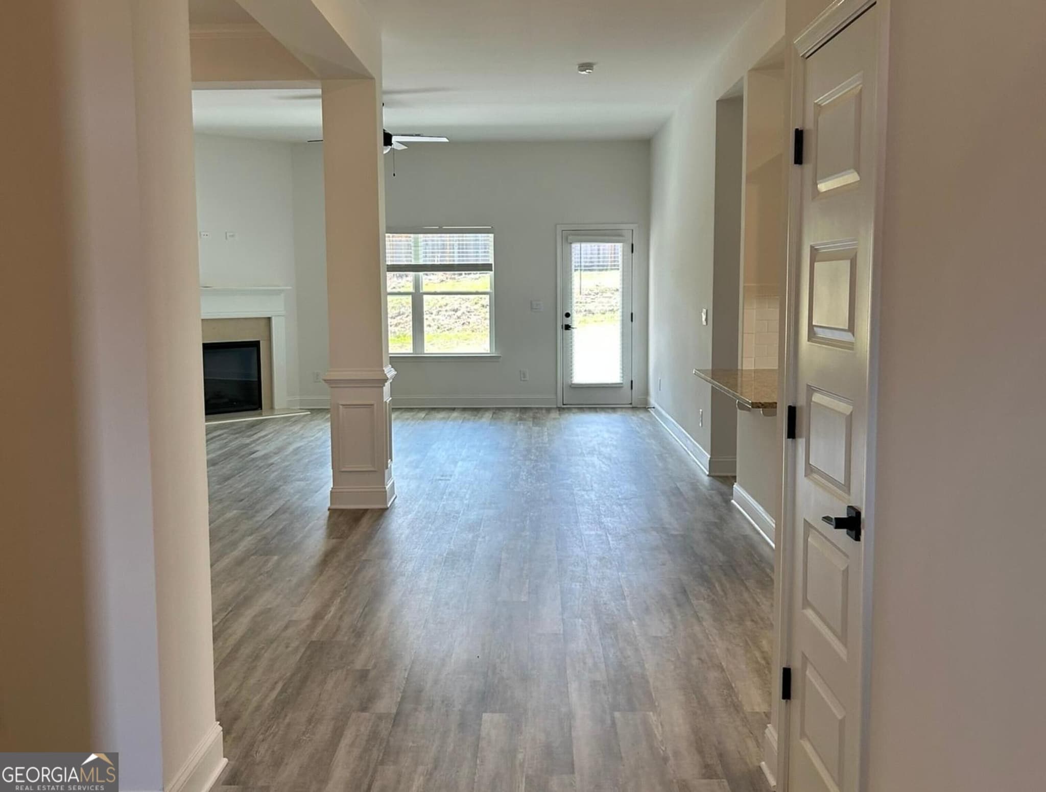 4 bedroom, 3 bathroom, 2,316 sq ft single family residence for sale at 1037 Holliday Pass 22, Griffin, GA 30223 — photo 3