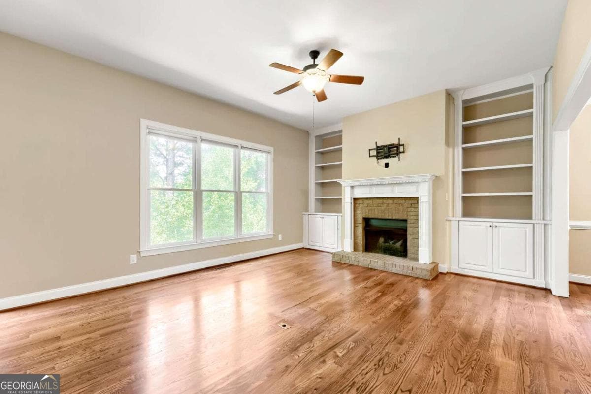 3 bedroom, 2.5 bathroom, 3,436 sq ft single family residence for sale at 144 Cornerstone Place, Woodstock, GA 30188 — photo 5