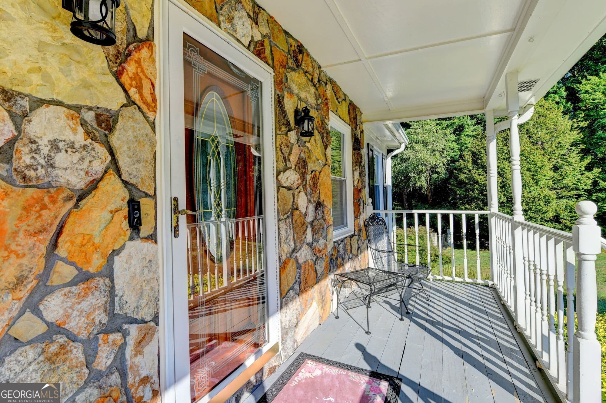 5 bedroom, 4.5 bathroom, 5,155 sq ft single family residence for sale at 2100 Oak Village Lane, Lawrenceville, GA 30043 — photo 5
