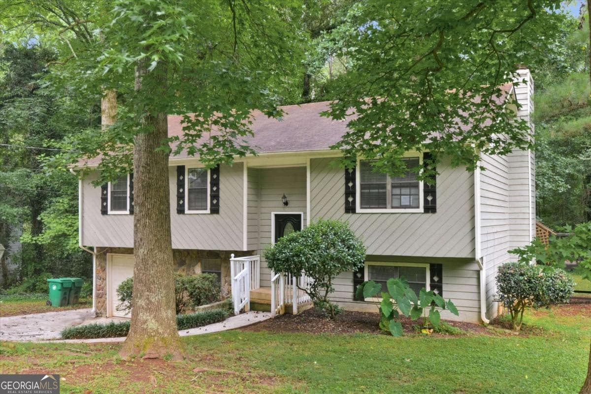 4 bedroom, 2 bathroom, 1,616 sq ft single family residence for sale at 3429 Tarragon Drive, Decatur, GA 30034 — photo 2