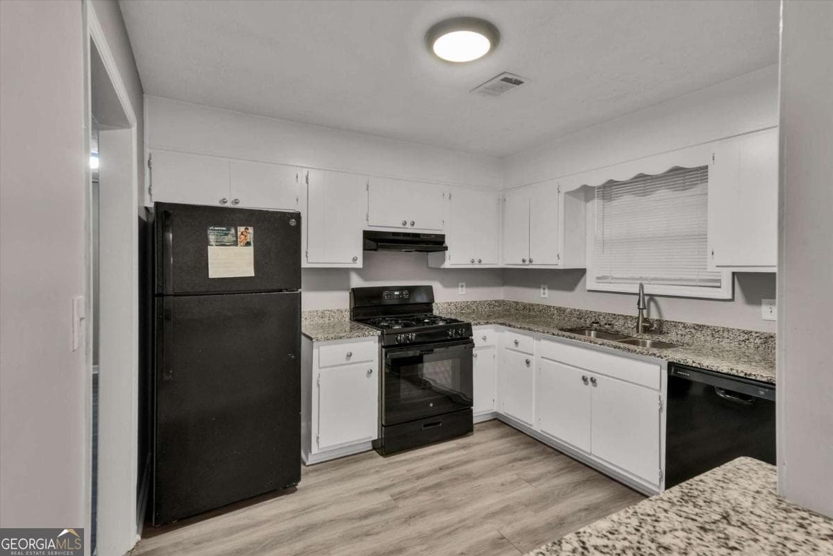 4 bedroom, 2 bathroom, 1,616 sq ft single family residence for sale at 3429 Tarragon Drive, Decatur, GA 30034 — photo 7