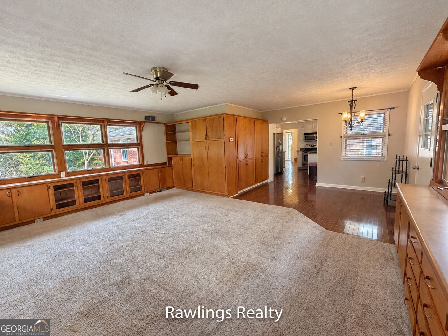 3 bedroom, 2 bathroom, 1,889 sq ft single family residence for rent at 1119 Maple Drive, Griffin, GA 30224 for $1,700 a month — photo 5
