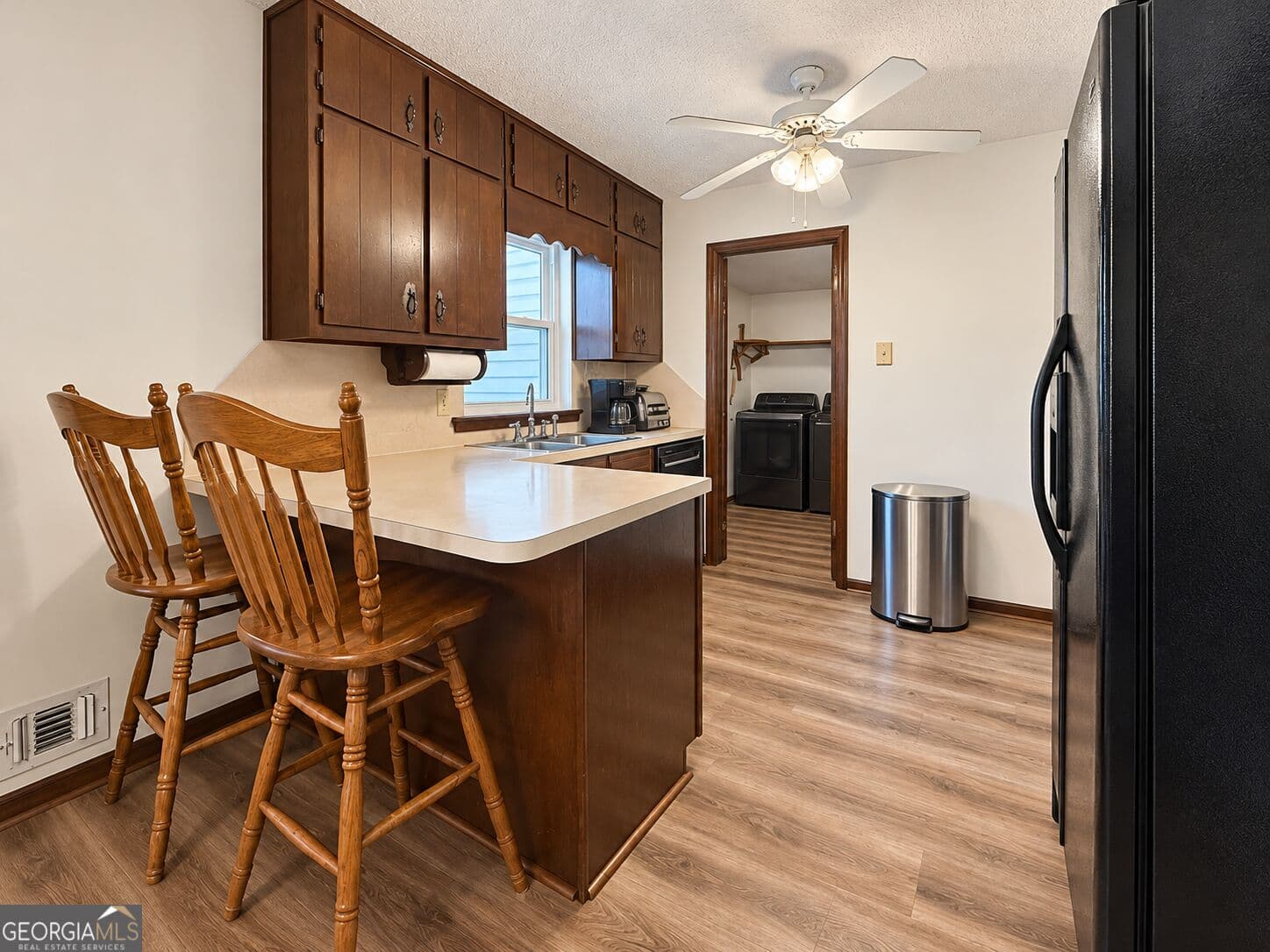 5 bedroom, 3 bathroom, 3,258 sq ft single family residence for sale at 4952 Rilla Road, Gainesville, GA 30506 — photo 5