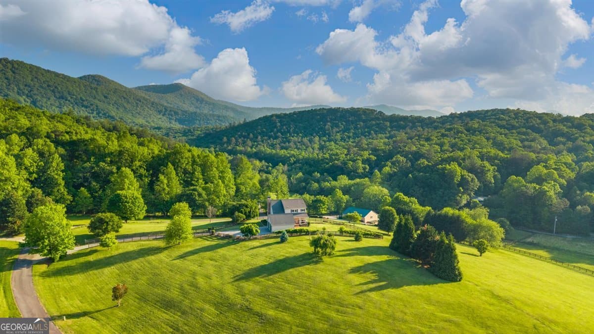 4 bedroom, 3.5 bathroom, 2,688 sq ft single family residence sold at 166 Richard Road, Blairsville, GA 30512
