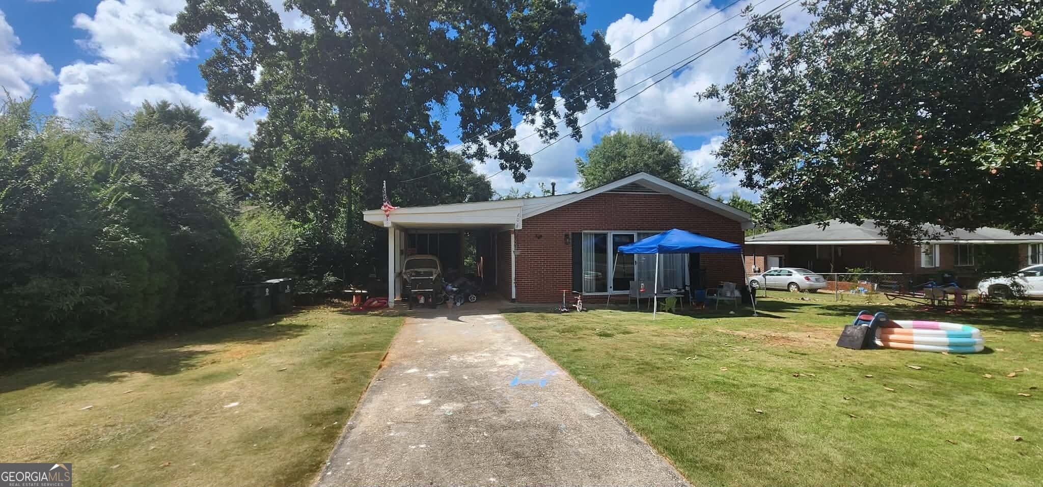 3 bedroom, 1 bathroom, 1,129 sq ft single family residence for sale at 605 Peachtree Drive, Thomaston, GA 30286 — photo 2