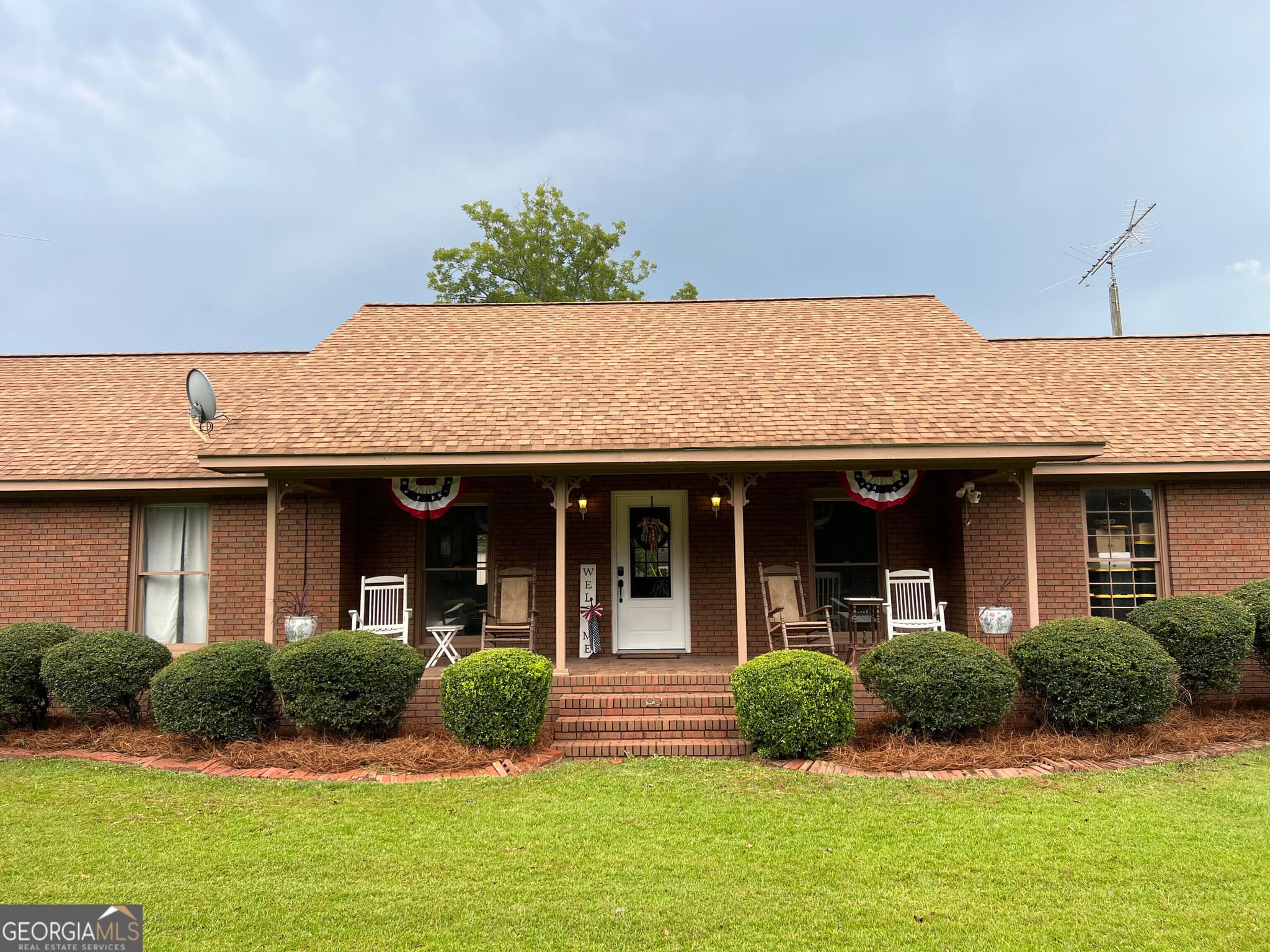 3 bedroom, 2 bathroom, 1,662 sq ft single family residence for sale at 49 Elderberry Lane, Abbeville, GA 31001 — photo 2