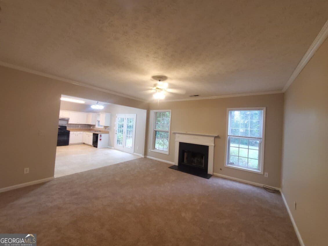 4 bedroom, 2.5 bathroom, 2,254 sq ft single family residence for rent at 1031 Maple Leaf Drive, Mcdonough, GA 30253 for $2,075 a month — photo 4