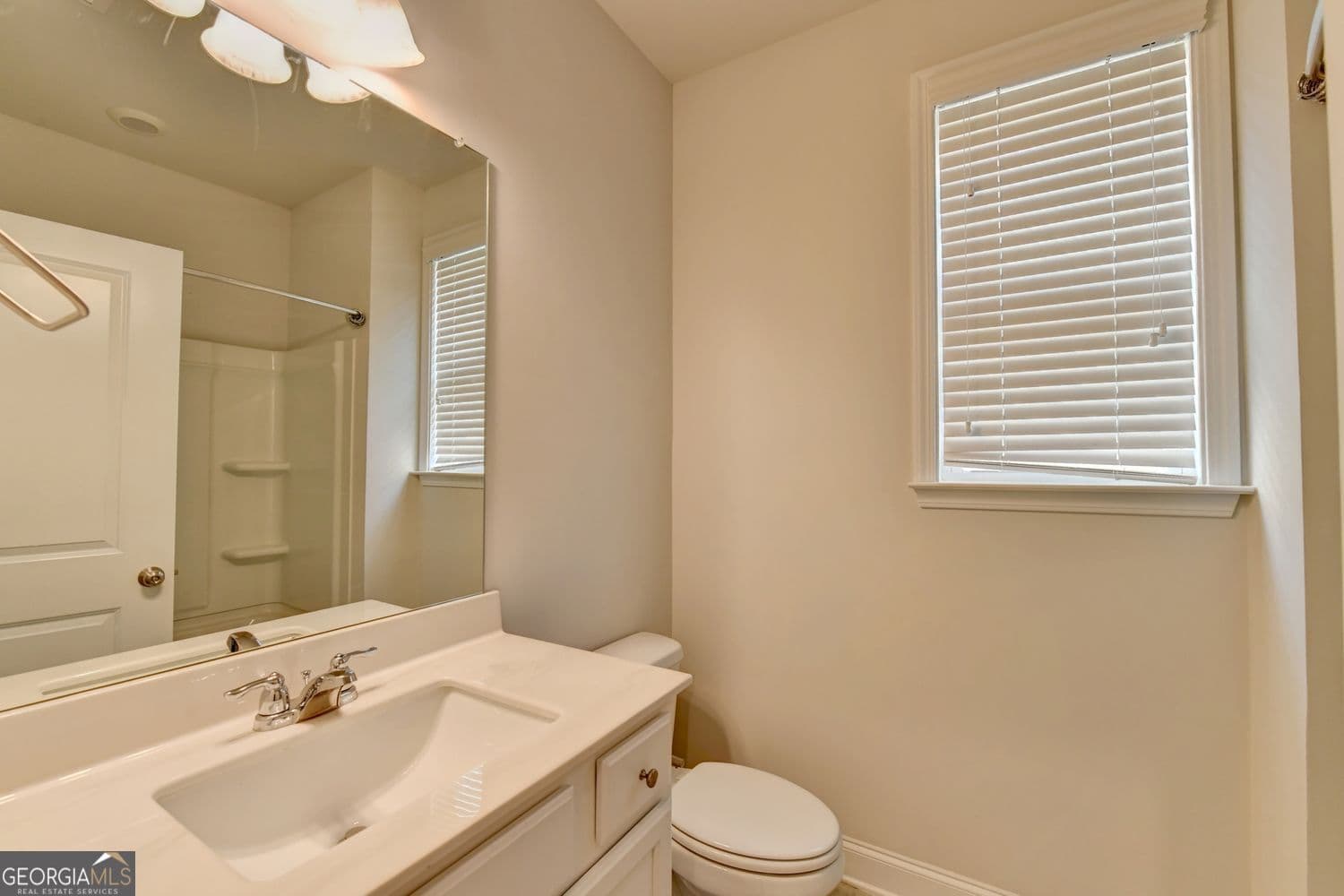 5 bedroom, 4 bathroom, 2,754 sq ft single family residence for rent at 3335 Fall Branch Lane, Buford, GA 30519 for $2,800 a month — photo 5