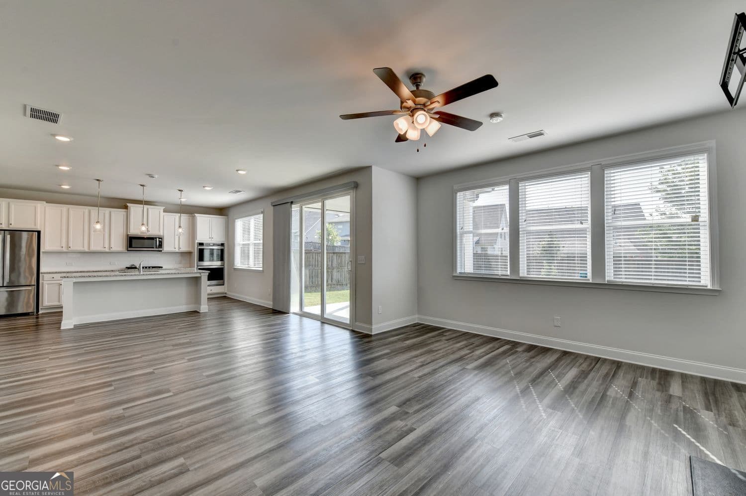 5 bedroom, 4 bathroom, 2,754 sq ft single family residence for rent at 3335 Fall Branch Lane, Buford, GA 30519 for $2,800 a month — photo 10