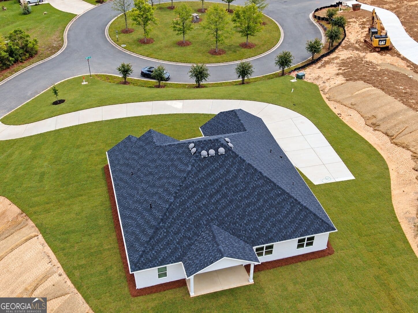 4 bedroom, 3 bathroom, 2,620 sq ft single family residence for sale at 301 Basin Way, Macon, GA 31220 — photo 4