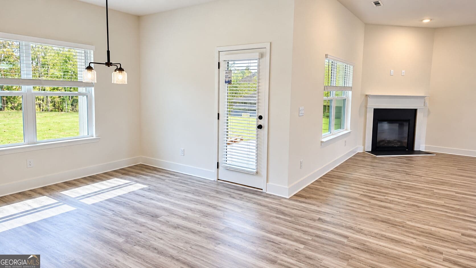 4 bedroom, 3 bathroom, 2,620 sq ft single family residence for sale at 301 Basin Way, Macon, GA 31220 — photo 8