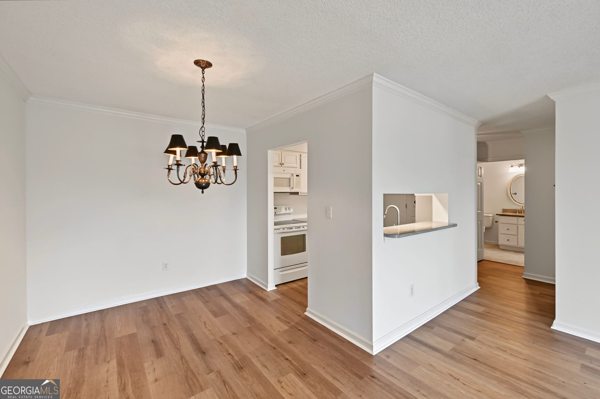 1 bedroom, 1 bathroom, 760 sq ft condominium for sale at 300 Johnson Ferry Road B512, Atlanta, GA 30328 — photo 8