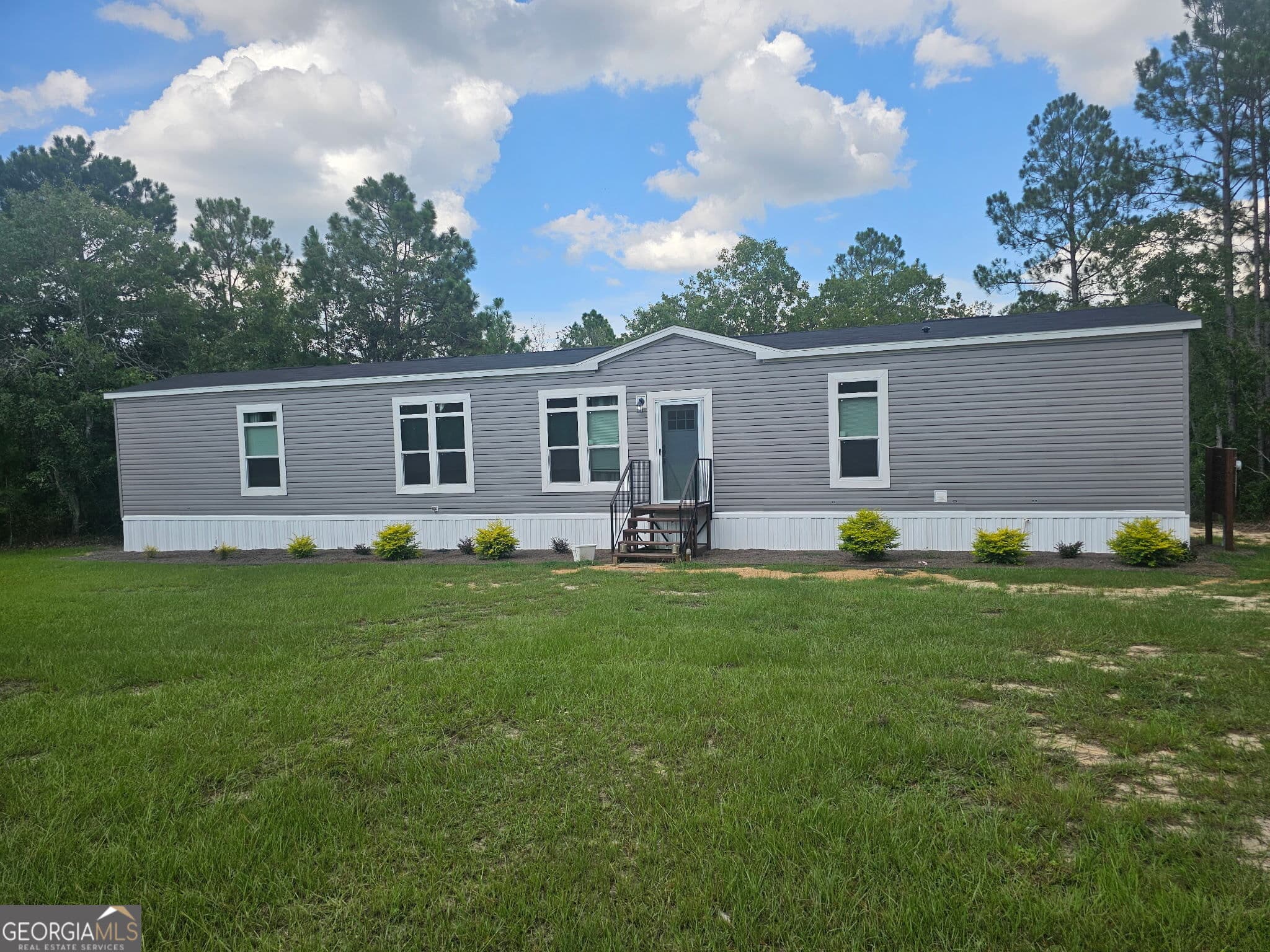 3 bedroom, 2 bathroom, 1,216 sq ft manufactured home,single family residence for sale at 147 McIntyre Road, Mount Vernon, GA 30445