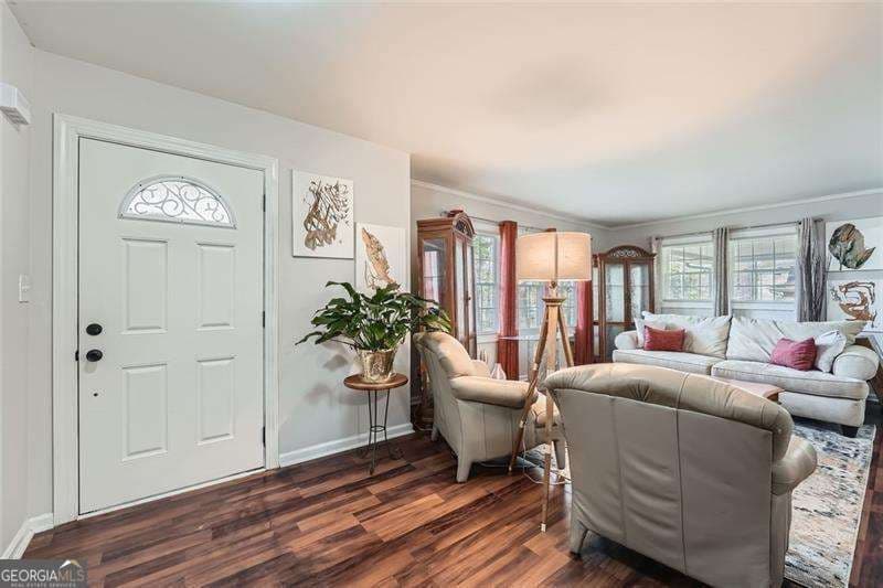 5 bedroom, 3 bathroom, 2,403 sq ft single family residence for sale at 4809 Hemlock Drive, Austell, GA 30106 — photo 4