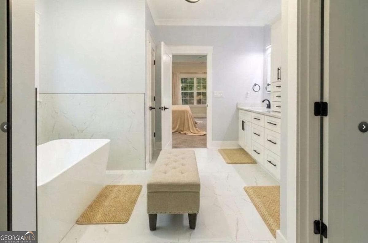 5 bedroom, 5.5 bathroom single family residence for rent at 2910 Centerville Ros Road, Snellville, GA 30039 for $4,790 a month — photo 8