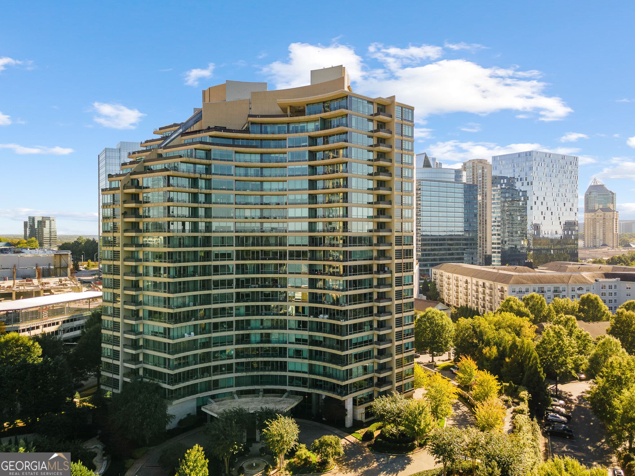 2 bedroom, 2.5 bathroom, 1,703 sq ft condominium for rent at 700 Park Regency Place APT 604, Atlanta, GA 30326 for $6,300 a month — photo 1 of 19