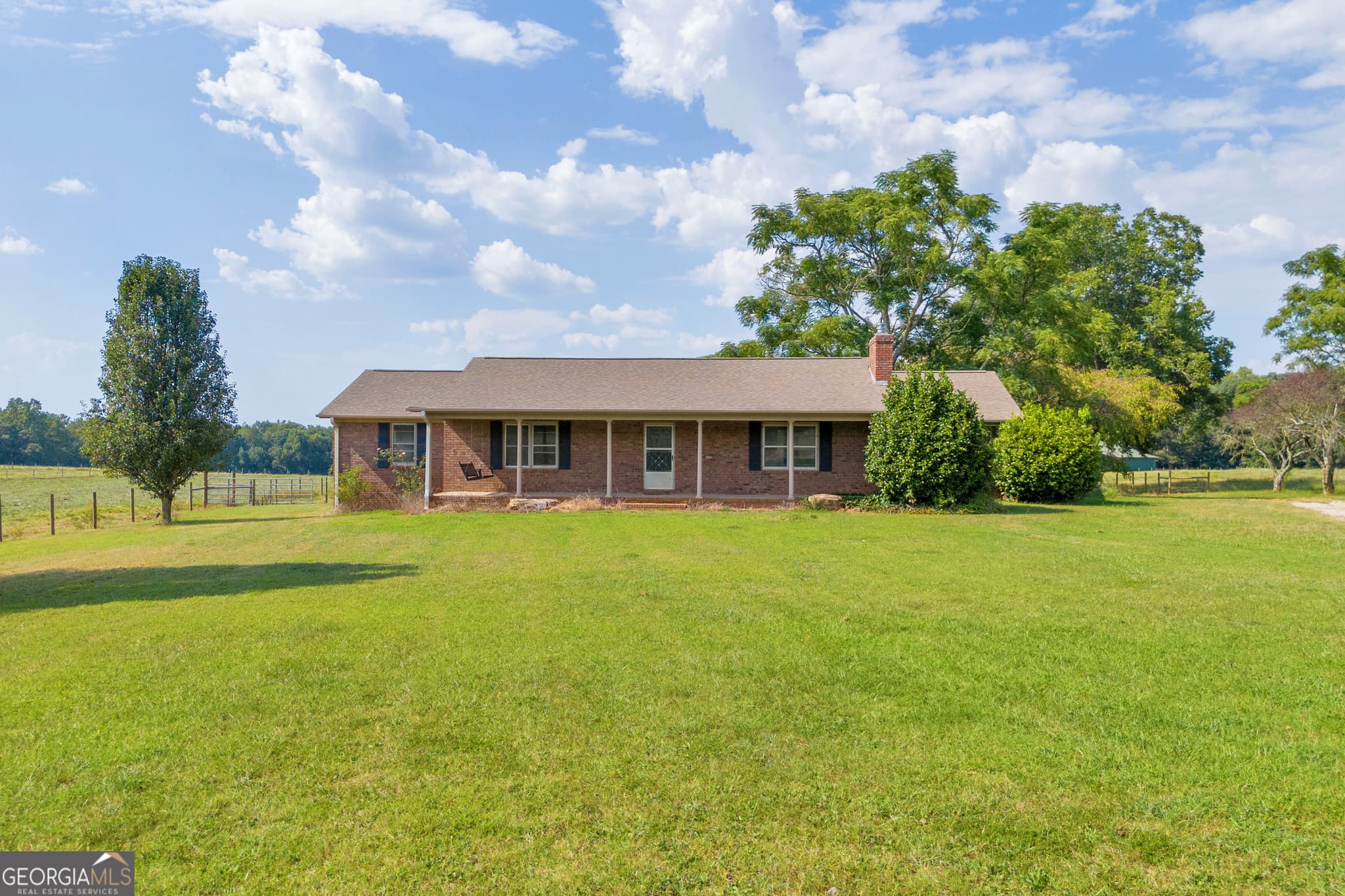 3 bedroom, 2 bathroom, 1,714 sq ft farm sold at 226 Floyd Road, Canon, GA 30520