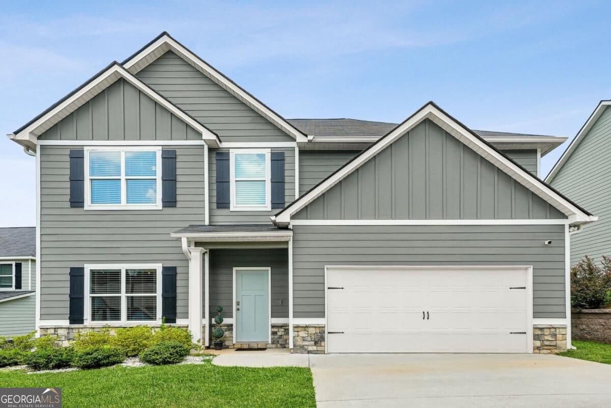 4 bedroom, 3 bathroom, 2,733 sq ft single family residence for sale at 409 Splash Pointe, Temple, GA 30179 — photo 1 of 27