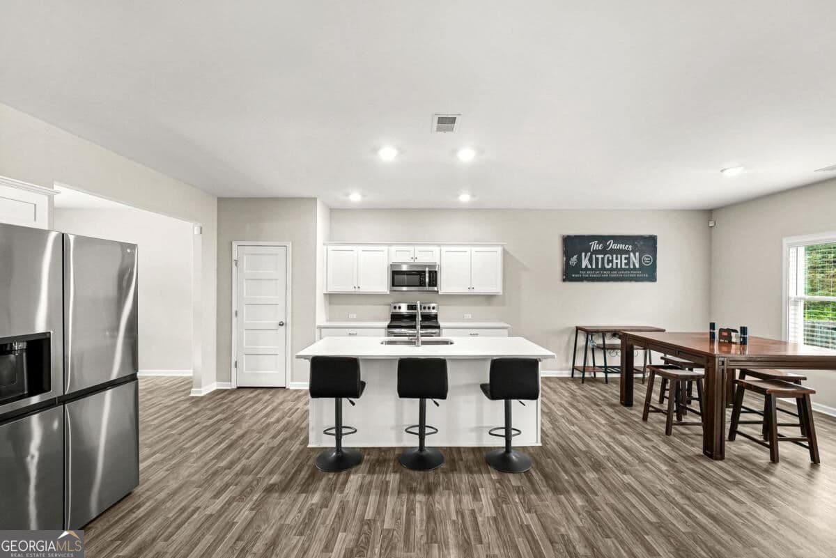 4 bedroom, 3 bathroom, 2,733 sq ft single family residence for sale at 409 Splash Pointe, Temple, GA 30179 — photo 9
