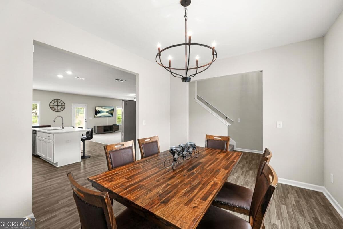 4 bedroom, 3 bathroom, 2,733 sq ft single family residence for sale at 409 Splash Pointe, Temple, GA 30179 — photo 4