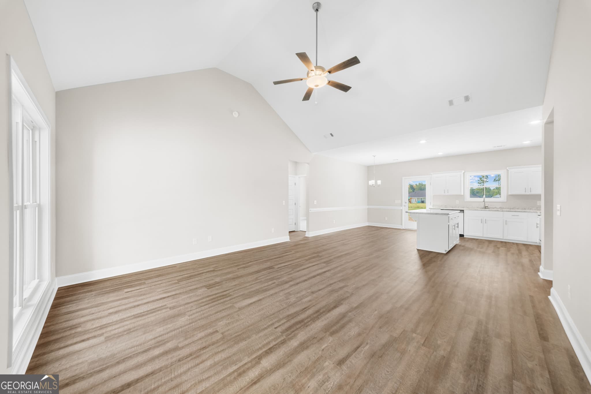 3 bedroom, 2 bathroom, 1,530 sq ft single family residence under contract at 664 Belfast Loop LOT 185, Ellabell, GA 31308 — photo 2