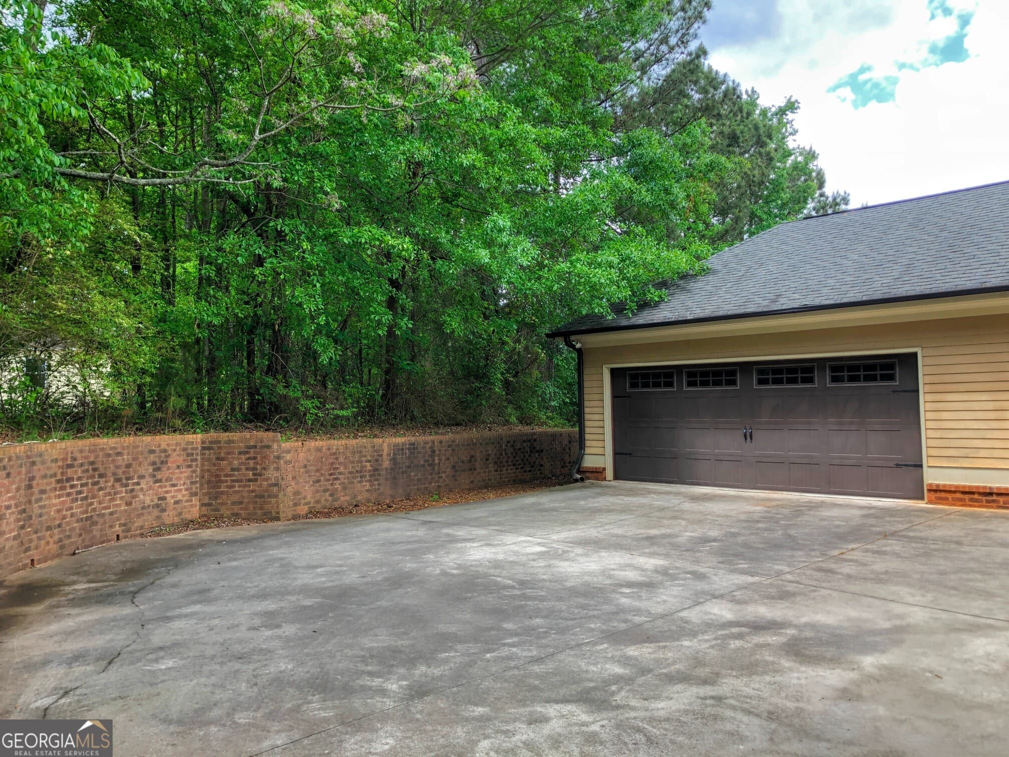 3 bedroom, 2 bathroom, 1,316 sq ft single family residence for rent at 1121 Livingston Trail, Bogart, GA 30622 for $1,700 a month — photo 4