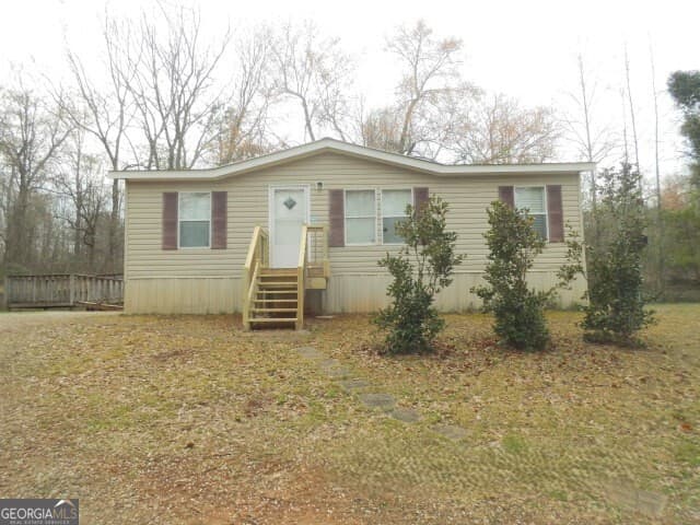 2 bedroom, 2 bathroom, 865 sq ft single family residence sold at 172 Mutts Drive, Mount Airy, GA 30563