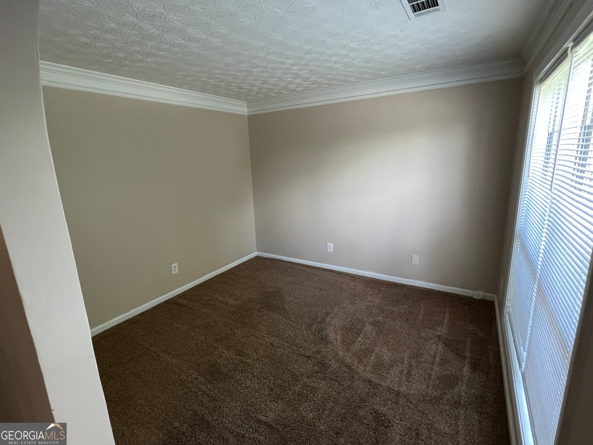 4 bedroom, 2.5 bathroom, 2,452 sq ft single family residence for sale at 3880 Button Gate Court, Lithonia, GA 30038 — photo 2