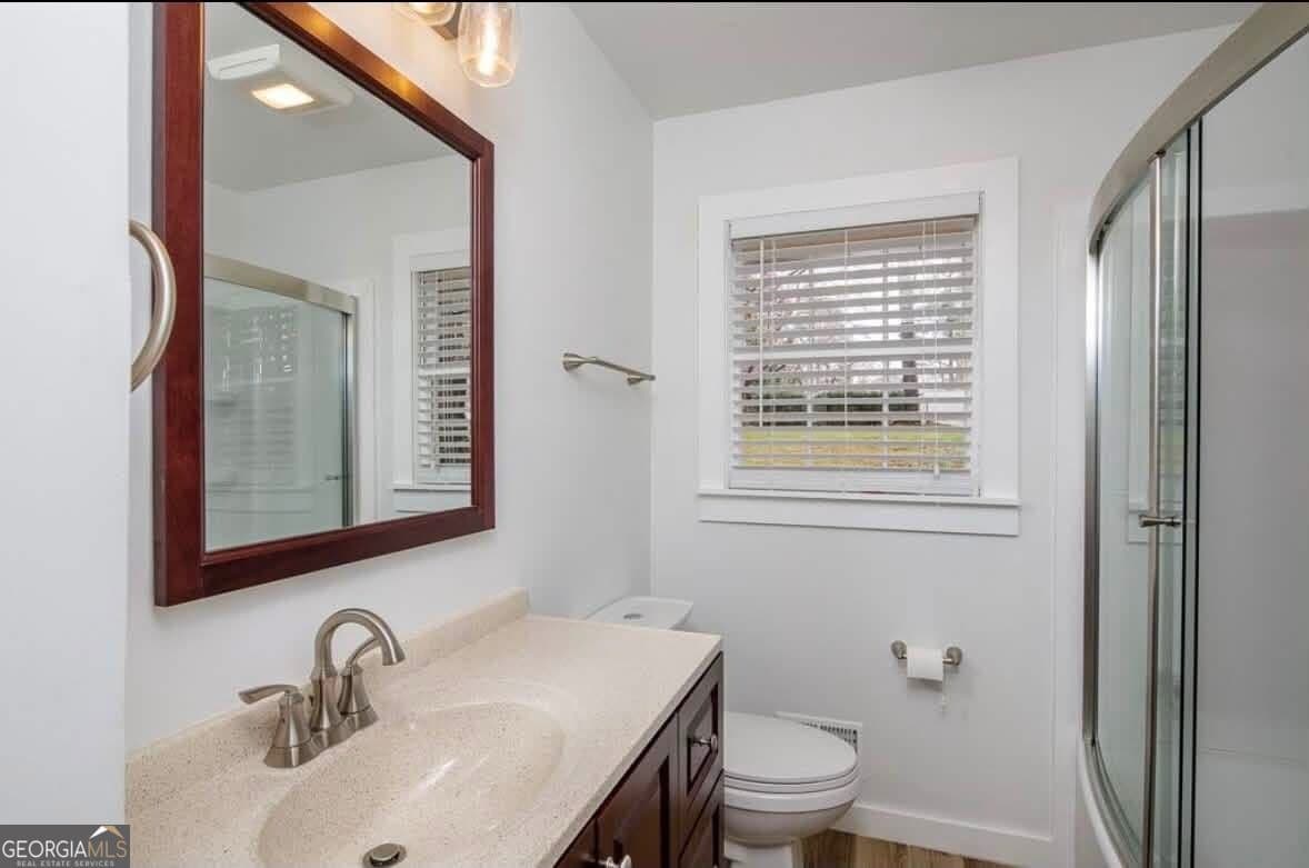 3 bedroom, 2 bathroom, 1,075 sq ft single family residence for rent at 2665 Spring Drive, Smyrna, GA 30080 for $2,500 a month — photo 8
