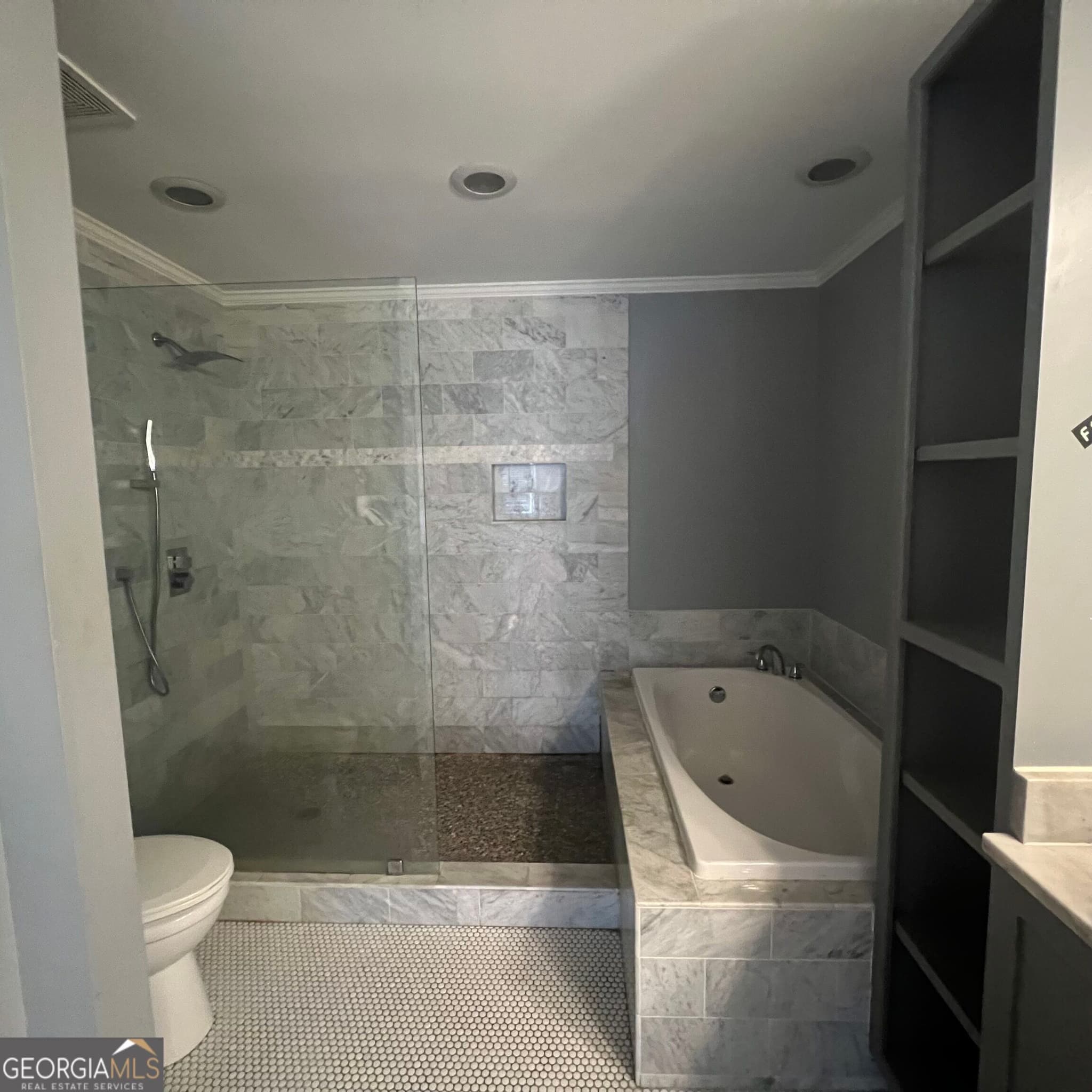 3 bedroom, 3 bathroom townhouse for rent at 200 Brantley Road, Sandy Springs, GA 30350 for $2,850 a month — photo 9