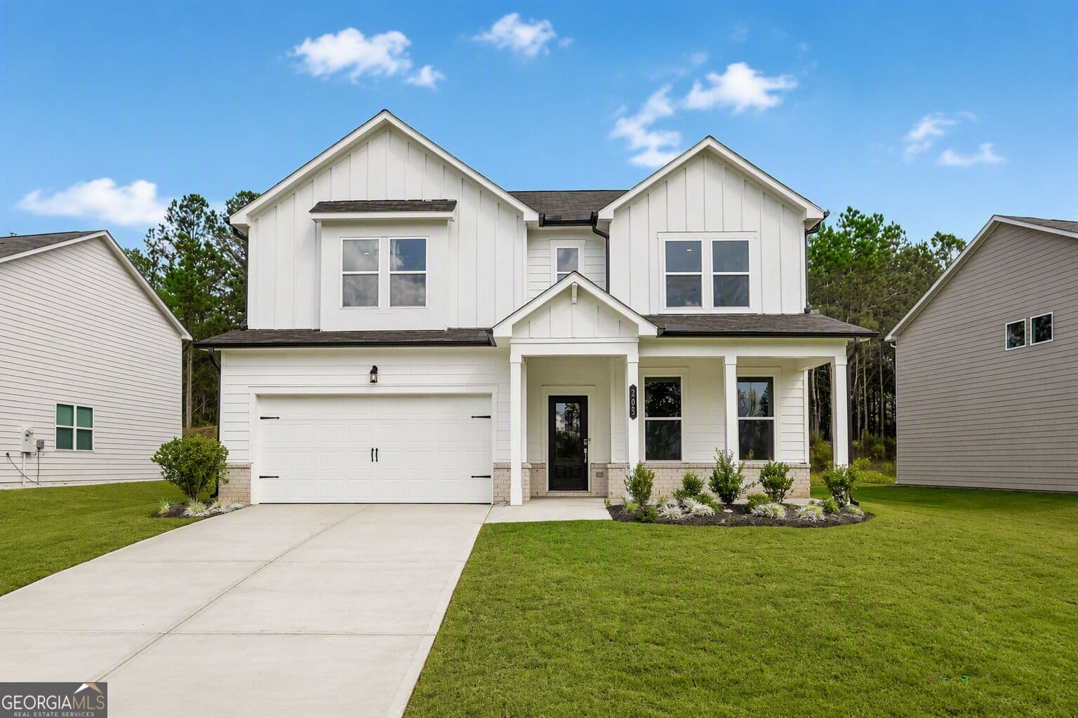 4 bedroom, 2.5 bathroom, 2,507 sq ft single family residence for sale at 205 Groveton Court, Euharlee, GA 30145