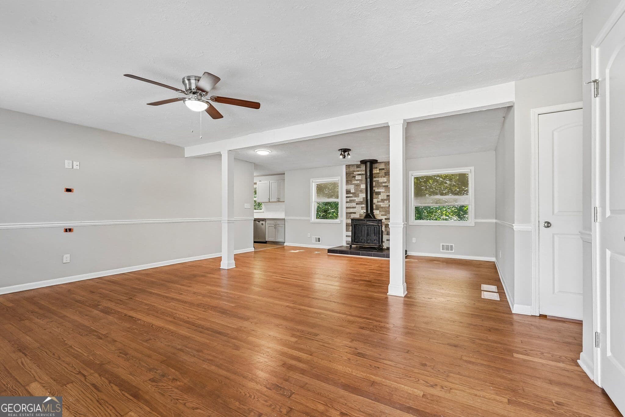 5 bedroom, 3 bathroom, 2,602 sq ft single family residence for sale at 70 Stroud Drive, Mableton, GA 30126 — photo 3
